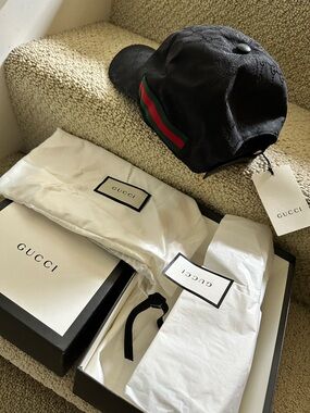 Gucci NWT Black Logo Web Stripe Baseball Cap